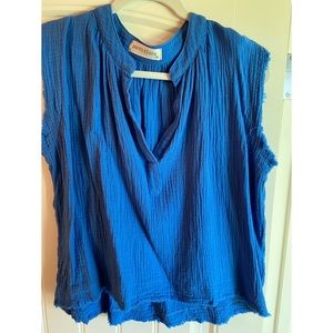 Pants Store beautiful blue top